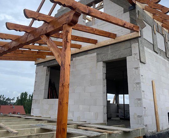 Prace przy stanach surowych budynku - fundamenty i ściany